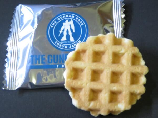 THE GUNDAM BASE ワッフルクッキー