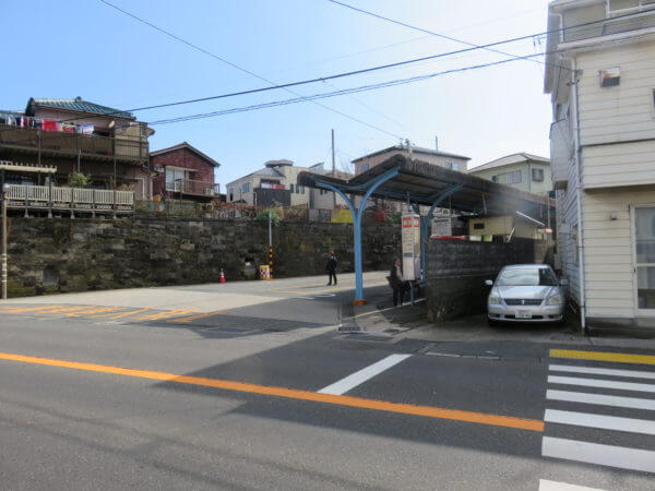 三崎東岡バス停