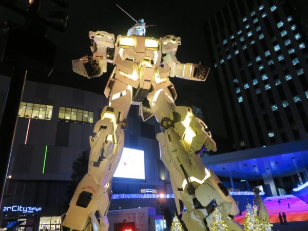実物大ユニコーンガンダム立像 冬季限定18-19Ver.ライトアップ